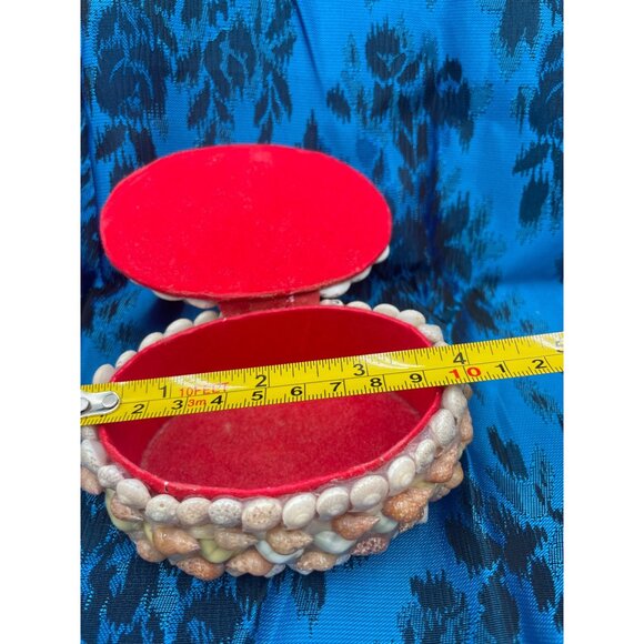 Seashell-Embellished Oval Trinket Box Red Velvet Interior & Lid - Picture 7 of 10